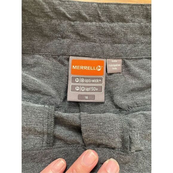 Merrell Shorts (SZ 16) - Picture 2 of 3